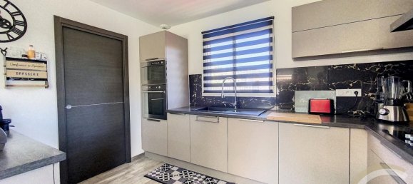 3 bedrooms Villa in Porto-Vecchio, France No. 92295 10