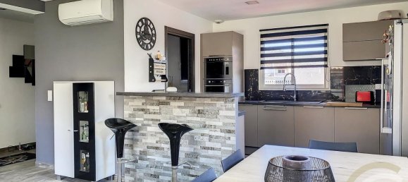 3 bedrooms Villa in Porto-Vecchio, France No. 92295 9