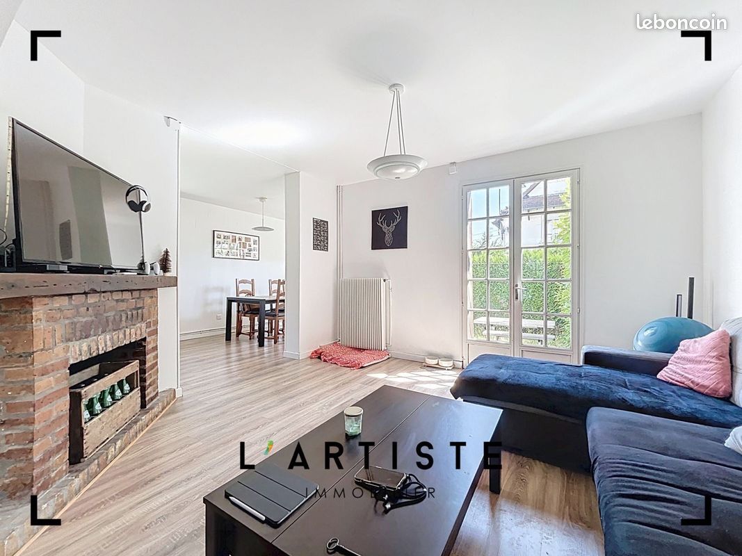 2 Schlafzimmer Haus in Saint-Etienne-du-Rouvray, France, Nr. 359494