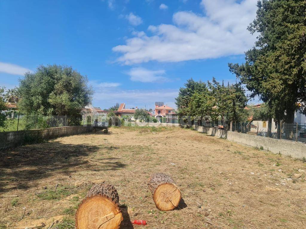805m² Land in Syracuse, Italy No. 297889