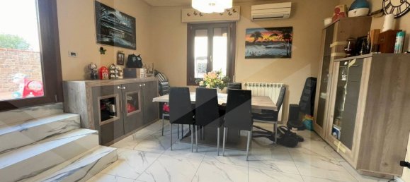 4-Zimmer Haus in Sassuolo, Italy, Nr. 31480 4