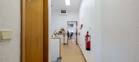 9 bedrooms Building in Porto, Portugal No. 145277 37