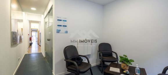 9 bedrooms Building in Porto, Portugal No. 145277 7