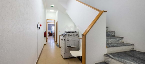 9 bedrooms Building in Porto, Portugal No. 145277 29