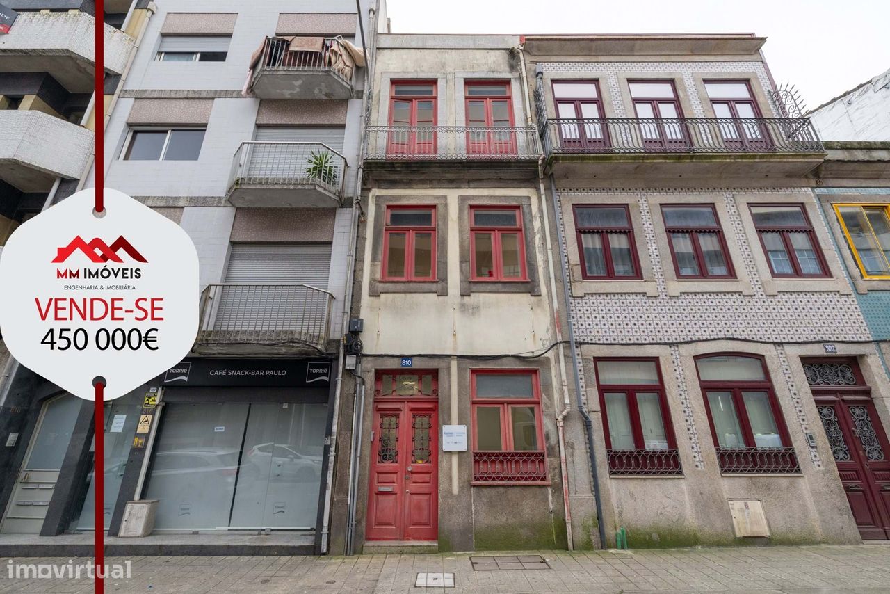 9 bedrooms Building in Porto, Portugal No. 145277