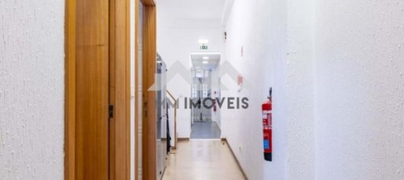 9 bedrooms Building in Porto, Portugal No. 145277 10