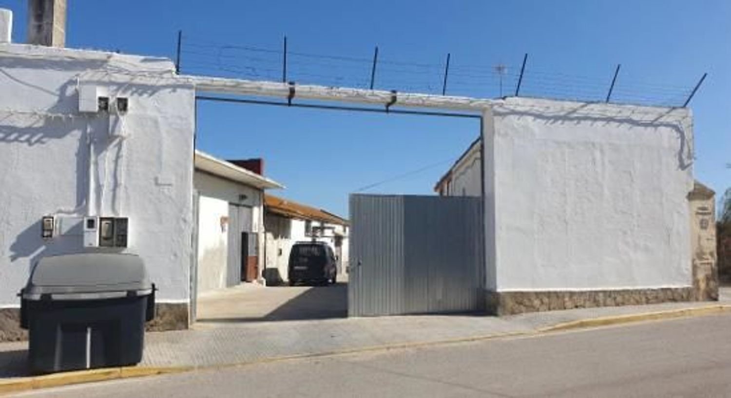 1878m² Warehouse in Cadiz, Spain No. 154969