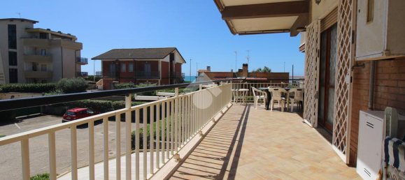 Квартира с 3 спальнями в Помеция, Италия № 359949 37