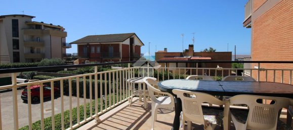 Квартира с 3 спальнями в Помеция, Италия № 359949 36