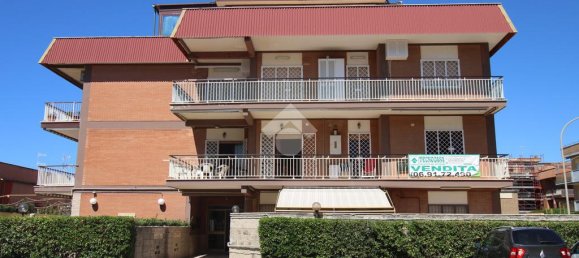 Квартира с 3 спальнями в Помеция, Италия № 359949 39