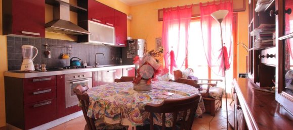 Квартира с 3 спальнями в Помеция, Италия № 359949 5