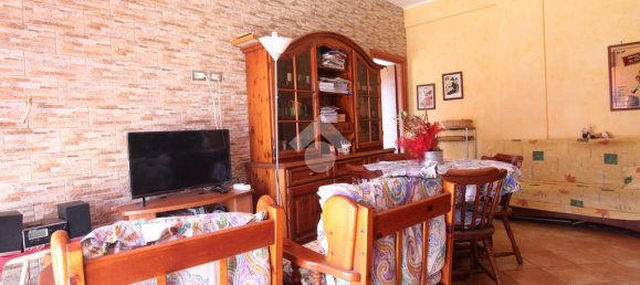 Квартира с 3 спальнями в Помеция, Италия № 359949 13