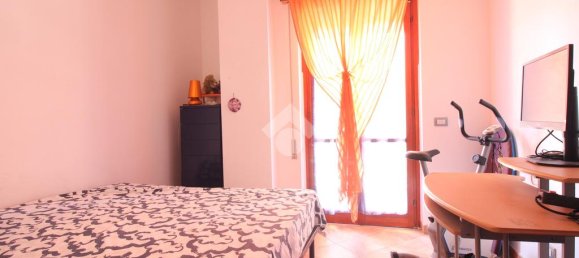 Квартира с 3 спальнями в Помеция, Италия № 359949 20