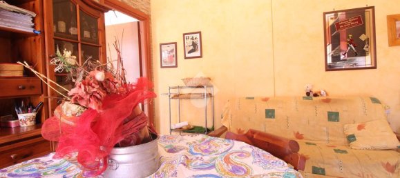 Квартира с 3 спальнями в Помеция, Италия № 359949 14