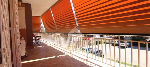 Квартира с 3 спальнями в Помеция, Италия № 359949 32