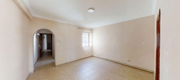 Apartamento de 4 dormitorios en Antequera, Spain No. 173107 5