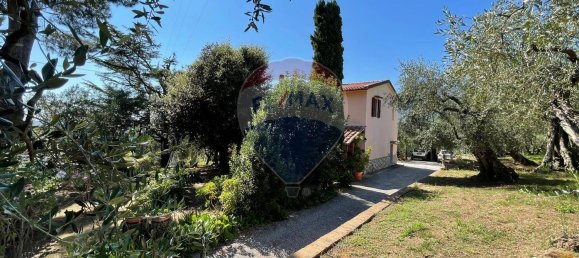 9-salle Maison à Calci, Italy No. 213115 25