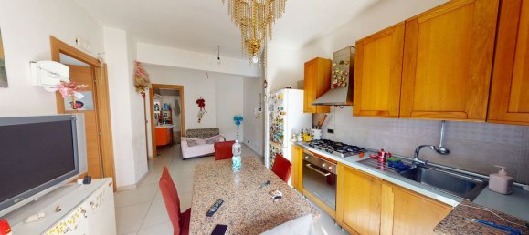 Apartamento de 3 dormitorios en Pomigliano d'Arco, Italy No. 337832 7