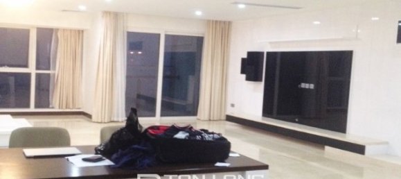 4 bedrooms Apartment in Tay Ho, Vietnam No. 217 2