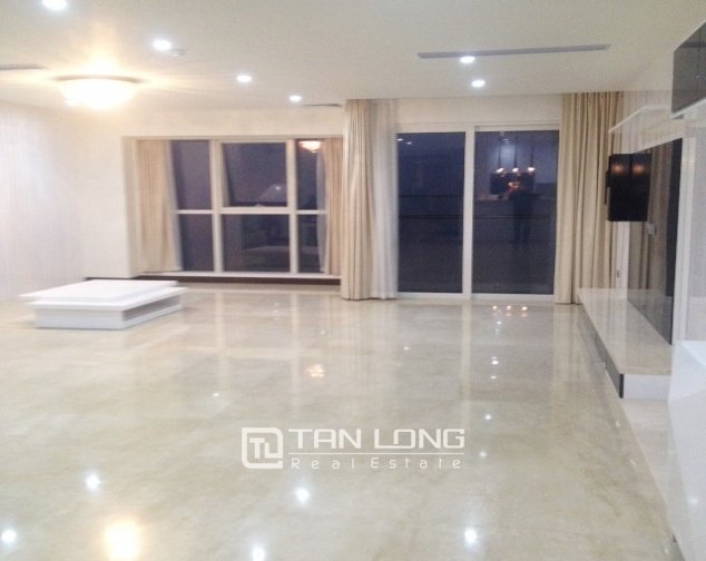 4 bedrooms Apartment in Tay Ho, Vietnam No. 217