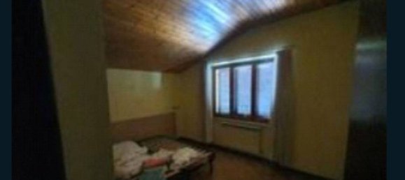 3 rooms Apartment in Frontone, Italy No. 11064 3