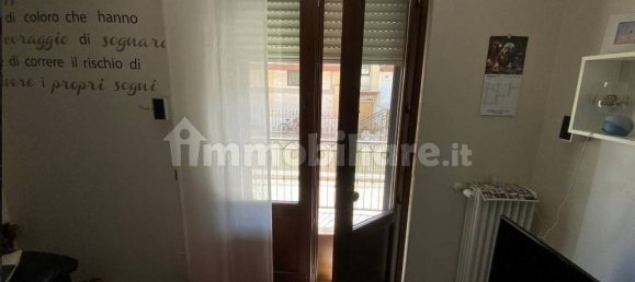 Apartamento de 3 dormitorios en Poggiorsini, Italy No. 37448 47