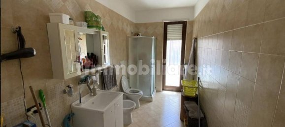 Apartamento de 3 dormitorios en Poggiorsini, Italy No. 37448 12