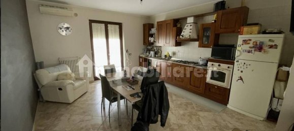 Apartamento de 3 dormitorios en Poggiorsini, Italy No. 37448 31