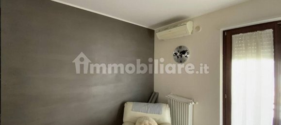 Apartamento de 3 dormitorios en Poggiorsini, Italy No. 37448 11