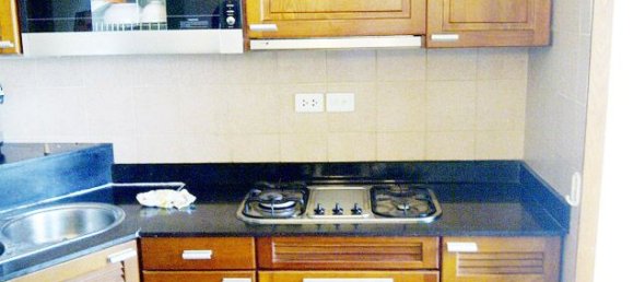 2 bedrooms Apartment in Ba Dinh, Vietnam No. 5737 4