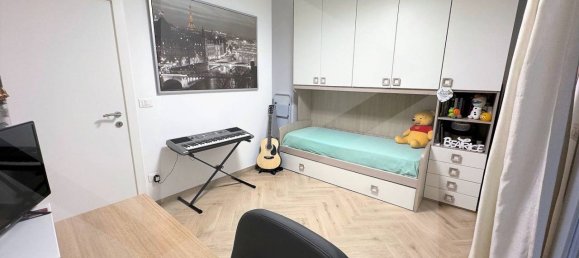 3غرفة شقة في Bologna, Italy رقم 17500 12