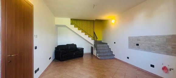 4 bedrooms House in Terre del Reno, Italy No. 373243 13