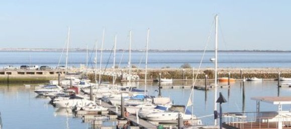 3 bedrooms Apartment in Lisbon, Portugal No. 149310 5