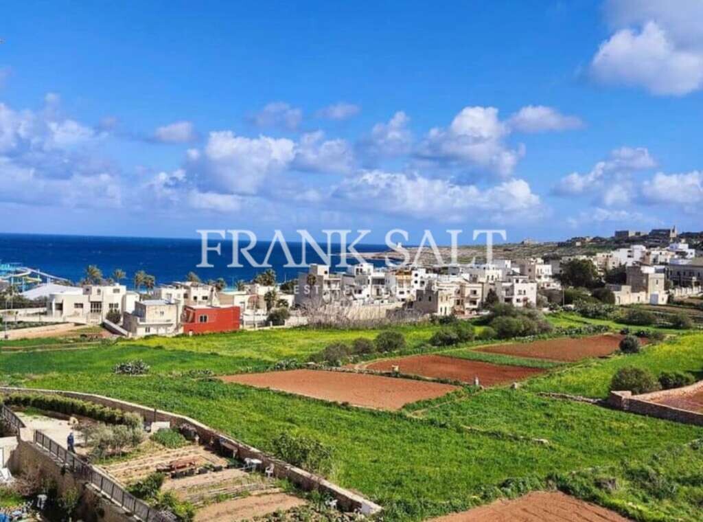 3 bedrooms Penthouse in Bahar ic-Caghaq, Malta No. 4541