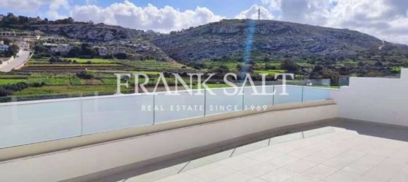 3 bedrooms Penthouse in Bahar ic-Caghaq, Malta No. 4541 11