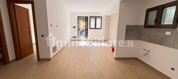 2 Schlafzimmer Wohnung in Fonte Nuova, Italy, Nr. 279002 3