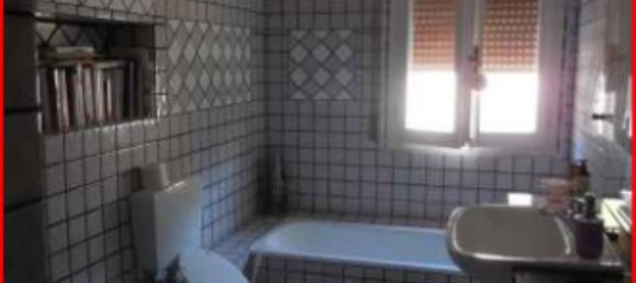 3 rooms Apartment in San Giovanni in Persiceto, Italy No. 306777 8