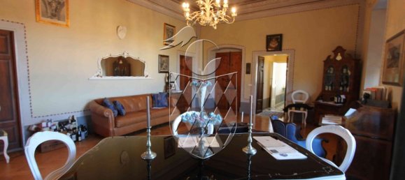 3 bedrooms Penthouse in Sarzana, Italy No. 90239 4