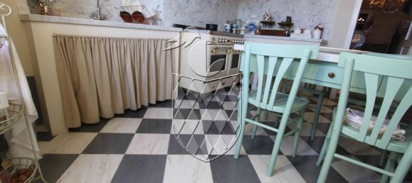 3 bedrooms Penthouse in Sarzana, Italy No. 90239 18