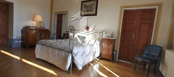 3 bedrooms Penthouse in Sarzana, Italy No. 90239 12