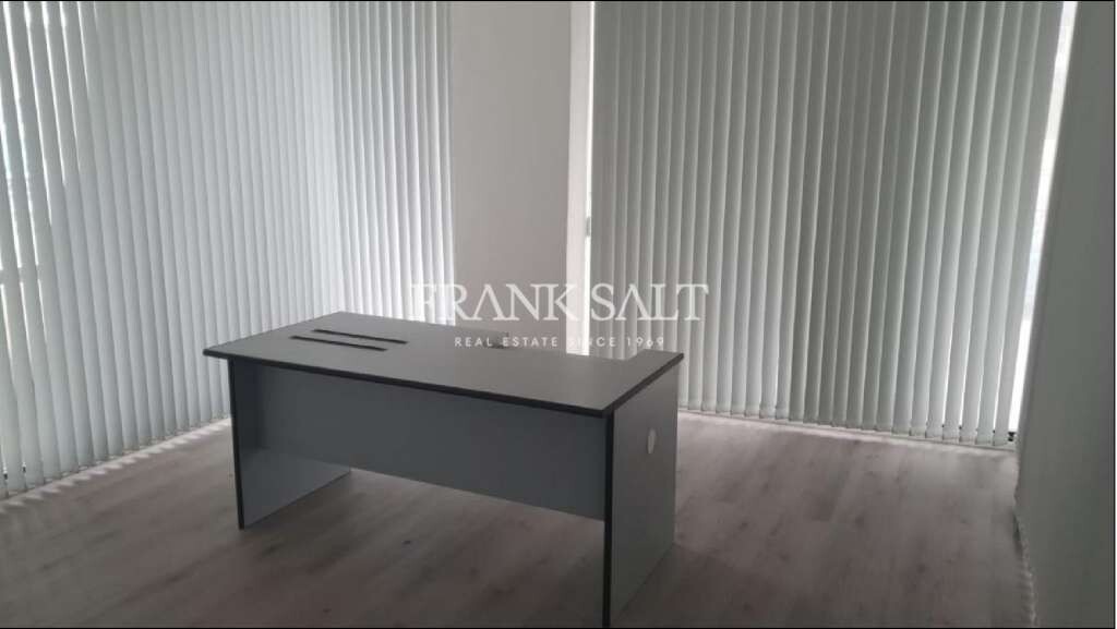 30m² Office in Msida, Malta No. 12326
