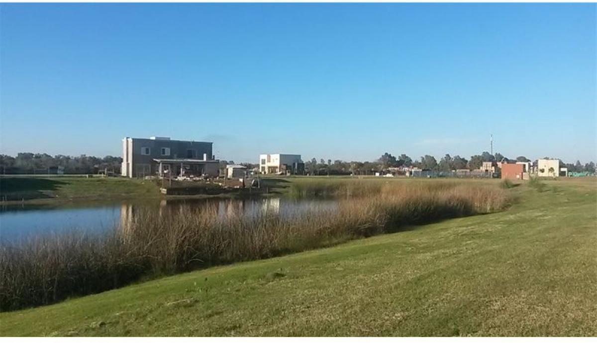  Land in Escobar, Argentina No. 46228