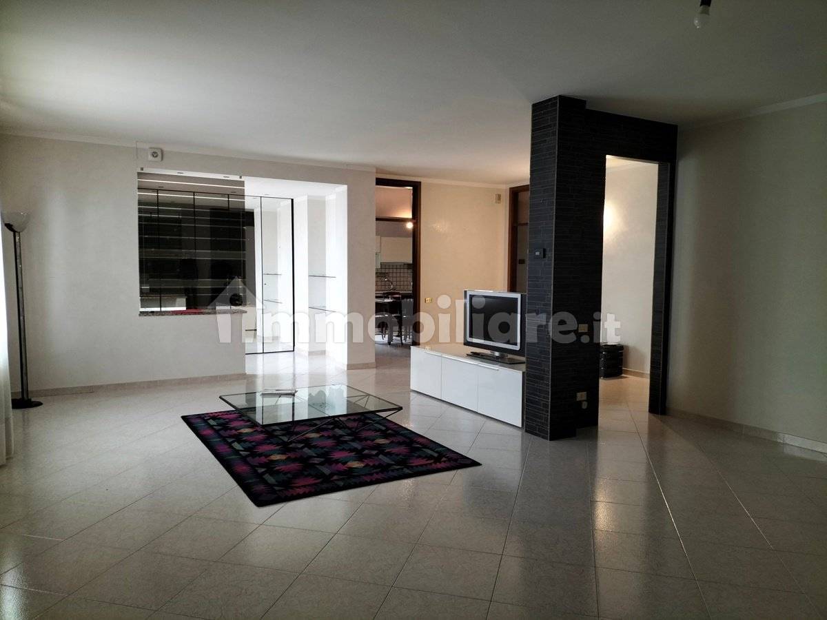 3 bedrooms Villa in Boara Pisani, Italy No. 304217