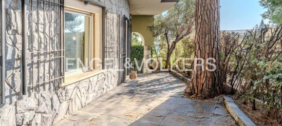 10 rooms Apartment in Genoa, Italy No. 152298 3