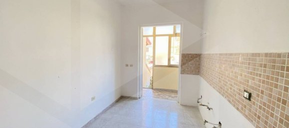 3 bedrooms Apartment in Pozzuoli, Italy No. 34301 3