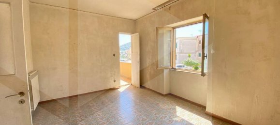 3 bedrooms Apartment in Pozzuoli, Italy No. 34301 10