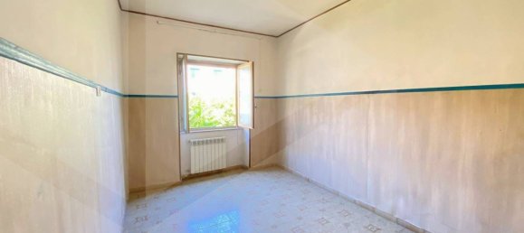 3 bedrooms Apartment in Pozzuoli, Italy No. 34301 34