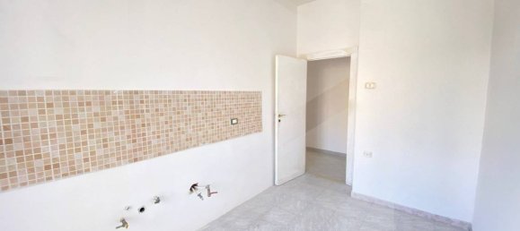 3 bedrooms Apartment in Pozzuoli, Italy No. 34301 22