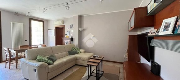 4 Schlafzimmer Wohnung in Mantua, Italy, Nr. 381839 37