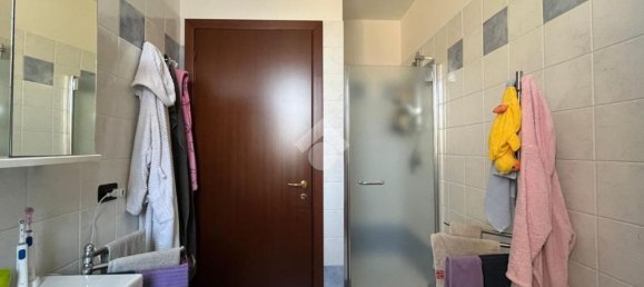 Apartamento T4 em Mantua, Italy N.º 381839 18
